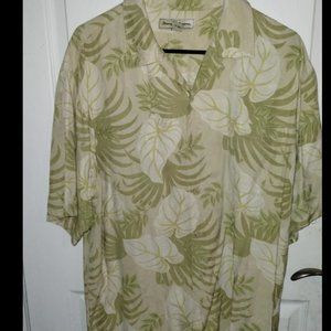 Tommy Bahama Men's Button Down Short Sleeve Shirt